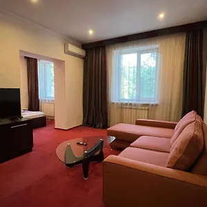 Otel Jeppesen, Almatı